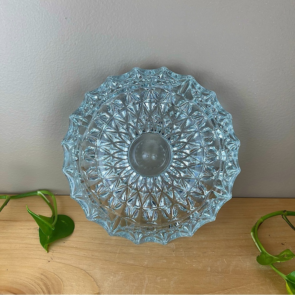VINTAGE CRYSTAL ASHTRAY